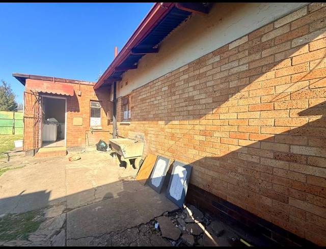 8 BEDROOM HOUSE FOR SALE IN VANDERBIJLPARK CW 3